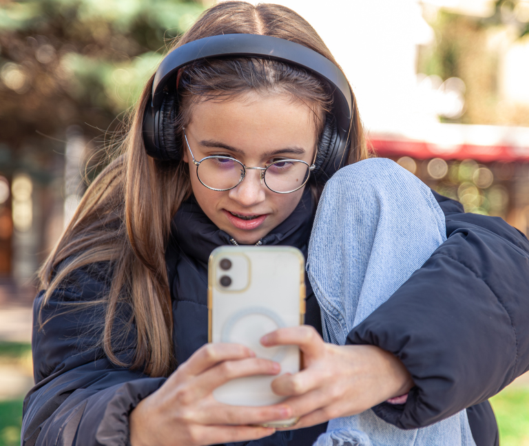 El costo de la hiperconexión adolescente