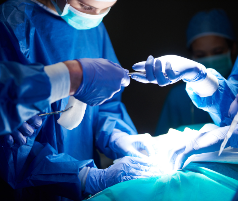 Reconstrucción facial compleja con tecnología 3D en Guayaquil