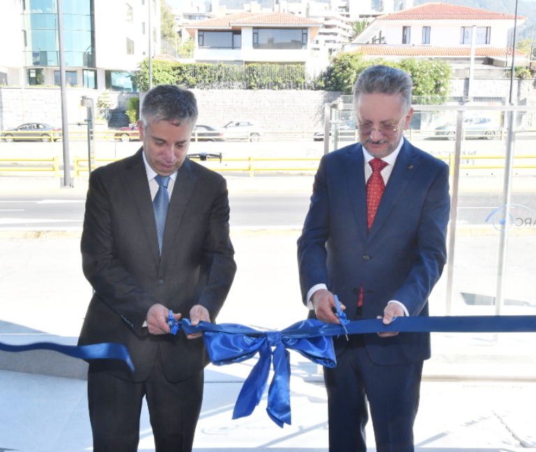 Tecnología de punta llega a la oftalmología ecuatoriana