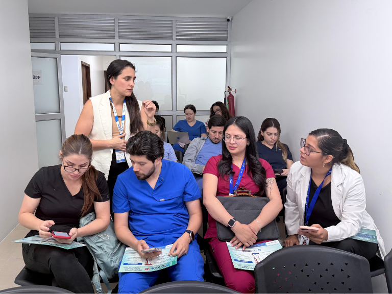 centro saval virtual, laboratorios saval, clínica internacional de la visión, cive, guayaquil