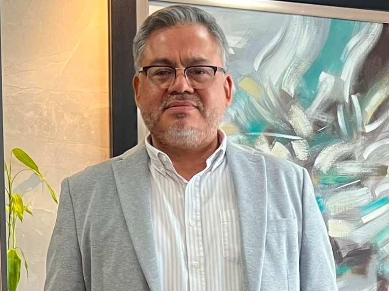 Jorge Gencón, Sociedad Iberoamericana de Psicogeriatría, psicogeriatría, Ecuador, presidente de la Sociedad Iberoamericana de Psicogeriatría, Congreso Ecuatoriano de Psicogeriatría 2026, Asociación Ecuatoriana de Psicogeriatría, envejecimiento, envejecimiento cerebral, salud mental geriátrica, demencia, enfermedad de Alzheimer, demencia vascular, demencia frontotemporal, demencia con cuerpos de Lewy, cuidados geriátricos, longevidad saludable, adulto mayor, autonomía, envejecimiento saludable, cooperación científica, investigación en psicogeriatría, salud mental en adultos mayores, políticas públicas para adultos mayores, Latinoamérica, España, Portugal