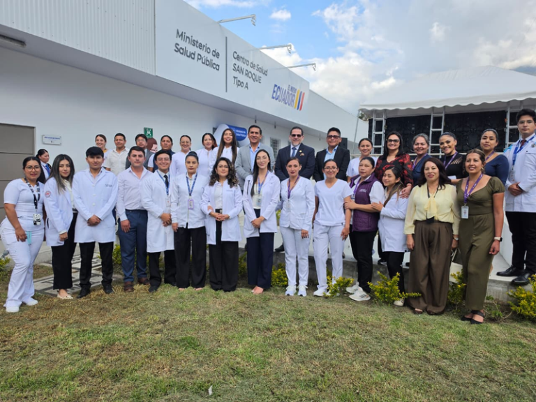 Centro de Salud Tipo A San Roque, renovación del Centro de Salud San Roque, Imbabura, cantón Antonio Ante, San Roque, Ministerio de Salud Pública de Ecuador (MSP), Juan Carlos Aveiga, atención primaria de salud, infraestructura sanitaria, equipamiento médico, consultas médicas, atención odontológica, vacunación, servicios de salud, fortalecimiento de la atención primaria, Gobierno Autónomo Descentralizado del cantón Antonio Ante, Gobierno Autónomo Descentralizado Parroquial Rural de San Roque, inversión en salud, salud pública en Ecuador