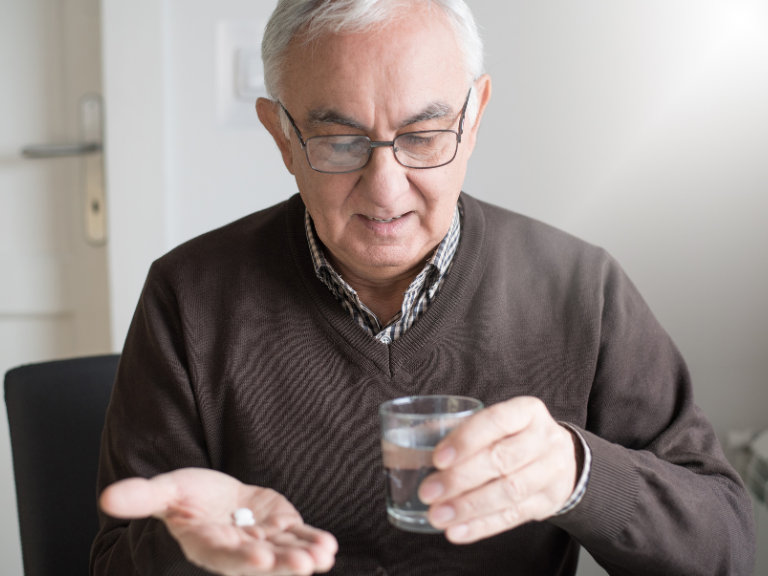 estatinas, adultos mayores, enfermedades cardiovasculares, ECV, prevención cardiovascular, población geriátrica