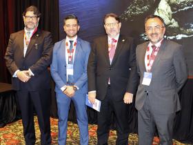 Dres. Fernando Wyss, Héctor Ortiz, Carlos Ignacio Ponte y Vladimir Ullauri