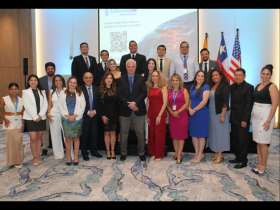 Laboratorios SAVAL, Dr. Ronnie Fass, enfermedad por reflujo gastroesofágico, trastornos esofágicos, Dr. Ignacio Hanna-Jairala, Dra. Verónica Ayala, Helicobacter pylori, bloqueadores competitivos de potasio, inhibidores de bomba de protones