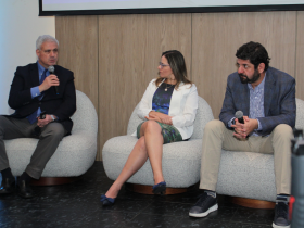 Laboratorios SAVAL, Dr. Ronnie Fass, enfermedad por reflujo gastroesofágico, trastornos esofágicos, Dr. Ignacio Hanna-Jairala, Dra. Verónica Ayala, Helicobacter pylori, bloqueadores competitivos de potasio, inhibidores de bomba de protones