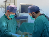 IESS, Instituto Ecuatoriano de Seguridad Social, Santo Domingo de los Tsáchilas, Hospital General IESS Santo Domingo, Centro Clínico Quirúrgico Ambulatorio Hospital del Día Santo Domingo, inversión en salud Ecuador, equipamiento médico hospitalario, insumos médicos hospitalarios, reactivos de laboratorio, laboratorio clínico, química sanguínea, uroanálisis, hematología, traumatología, cirugía laparoscópica, osteosíntesis, pinzas de sellado vascular Maryland, trocares laparoscópicos, autosutura laparoscópica, atención quirúrgica, capacidad resolutiva hospitalaria, sistema de salud Ecuador, atención médica pública, infraestructura hospitalaria, servicios de salud Santo Domingo, demanda de laboratorio, tecnología médica hospitalaria