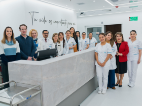 Hospital Metropolitano, Hospital Israelita Albert Einstein, Albert Einstein, Centro de Cáncer del Hospital Metropolitano, red oncológica, oncología, cáncer, atención oncológica, quimioterapia ambulatoria, juntas internacionales de tumores, tumores, investigación clínica, estudios clínicos, protocolos oncológicos, estándares internacionales, calidad asistencial, auditorías clínicas, formación médica continua, evidencia científica, tratamiento del cáncer, salud pública, Ecuador, Brasil, São Paulo, América Latina