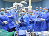 Primer trasplante de córnea, trasplante de córnea, queratoplastia penetrante, Hospital Pediátrico Baca Ortiz, HPBO, Quito, Ecuador, salud pública, salud visual infantil, oftalmología pediátrica, cirugía oftalmológica, queratocono, queratocono grado IV, leucoma corneal, hidrops corneal, donación de órganos, donación de tejidos, trasplante de tejidos, Frances Fuenmayor, Fernando Díaz, atención especializada, alta complejidad, recuperación de la visión, trasplante pediátrico, cirugía de córnea, pacientes pediátricos, sistema público de salud, salud ocular, enfermedades corneales