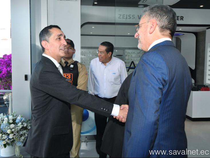 Inauguración Larco Eye Clinic I